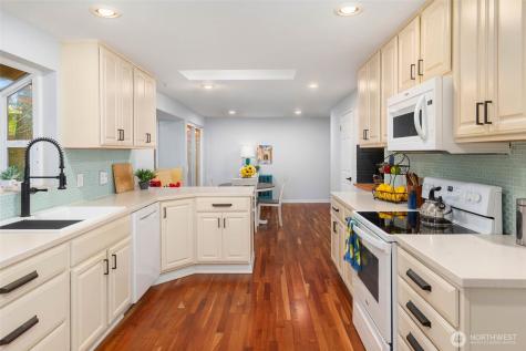 7419 NE 145th Street Kirkland WA 98034