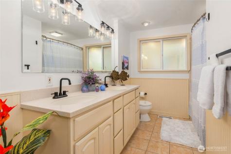 7419 NE 145th Street Kirkland WA 98034