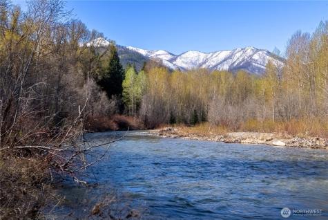 74 W Buttermilk Creek Road Twisp WA 98856