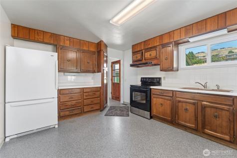 2731 Sunset Highway East Wenatchee WA 98802