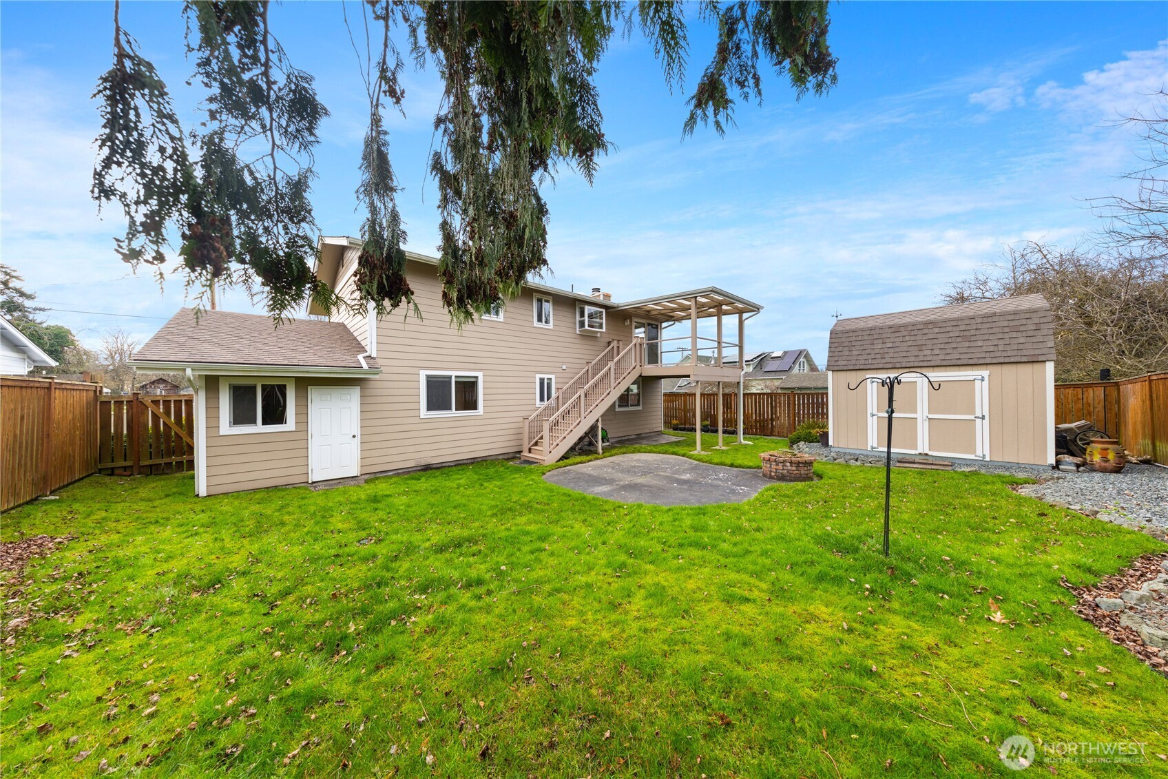 809 NE Perkins Street Coupeville WA 98239