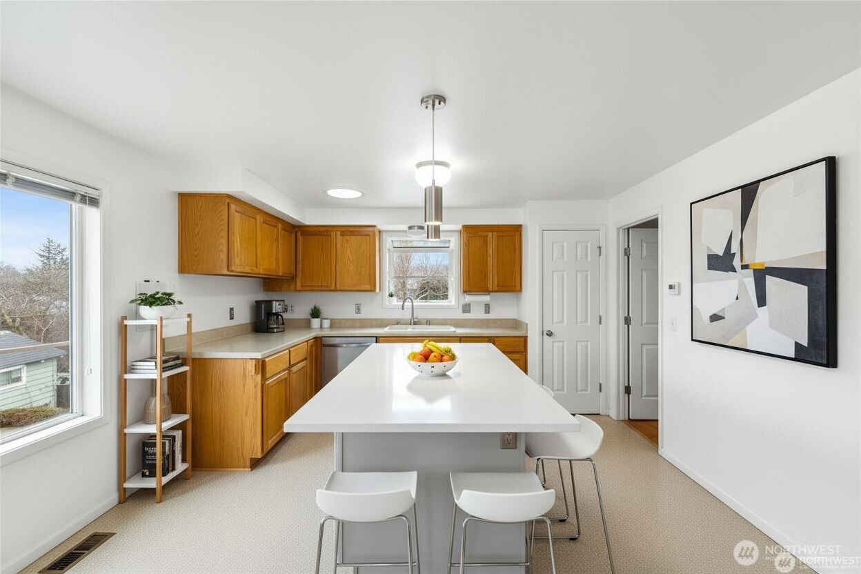 809 NE Perkins Street Coupeville WA 98239