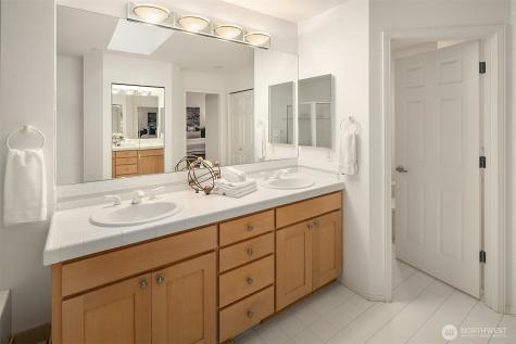 45703 SE 139th Place North Bend WA 98045