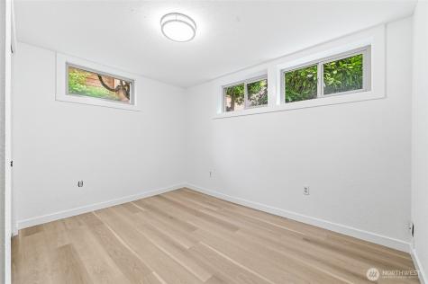 10825 Marine View Drive SW Seattle WA 98146