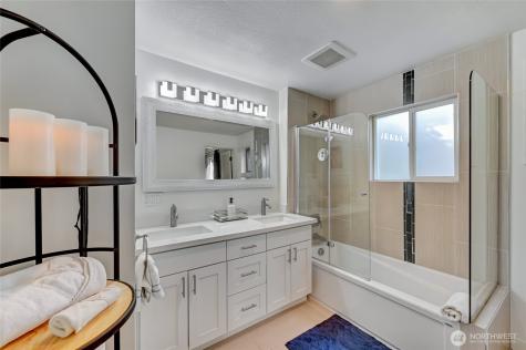 10825 Marine View Drive SW Seattle WA 98146