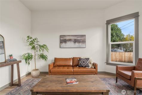 915 Eklund Avenue Hoquiam WA 98550