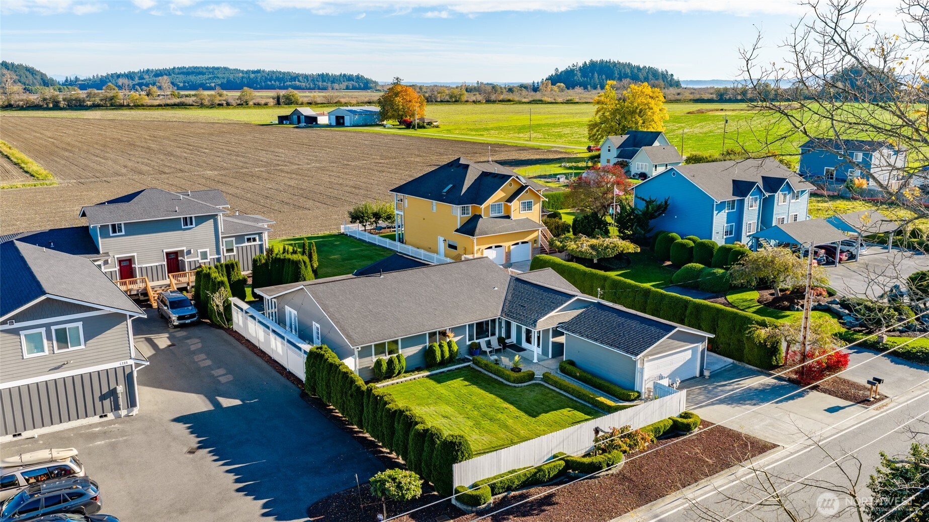 733 Maple Avenue La Conner WA 98257