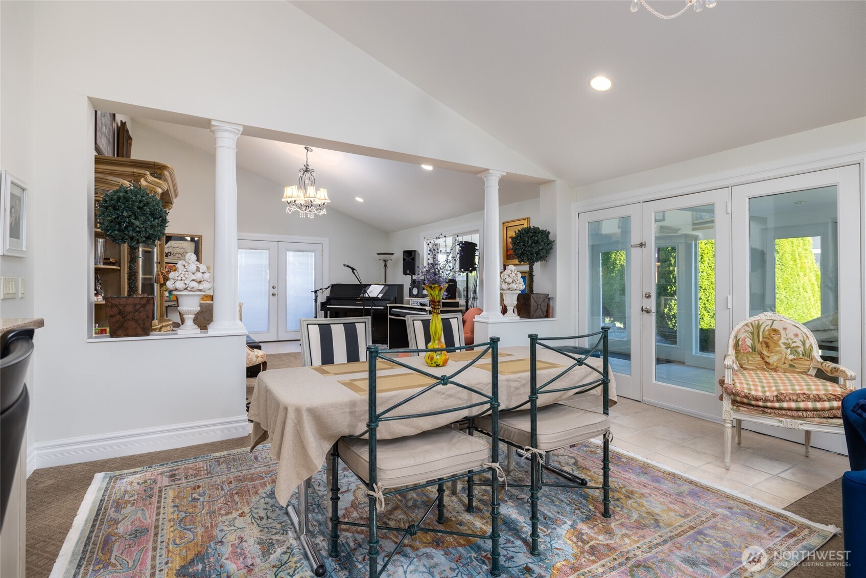 733 Maple Avenue La Conner WA 98257