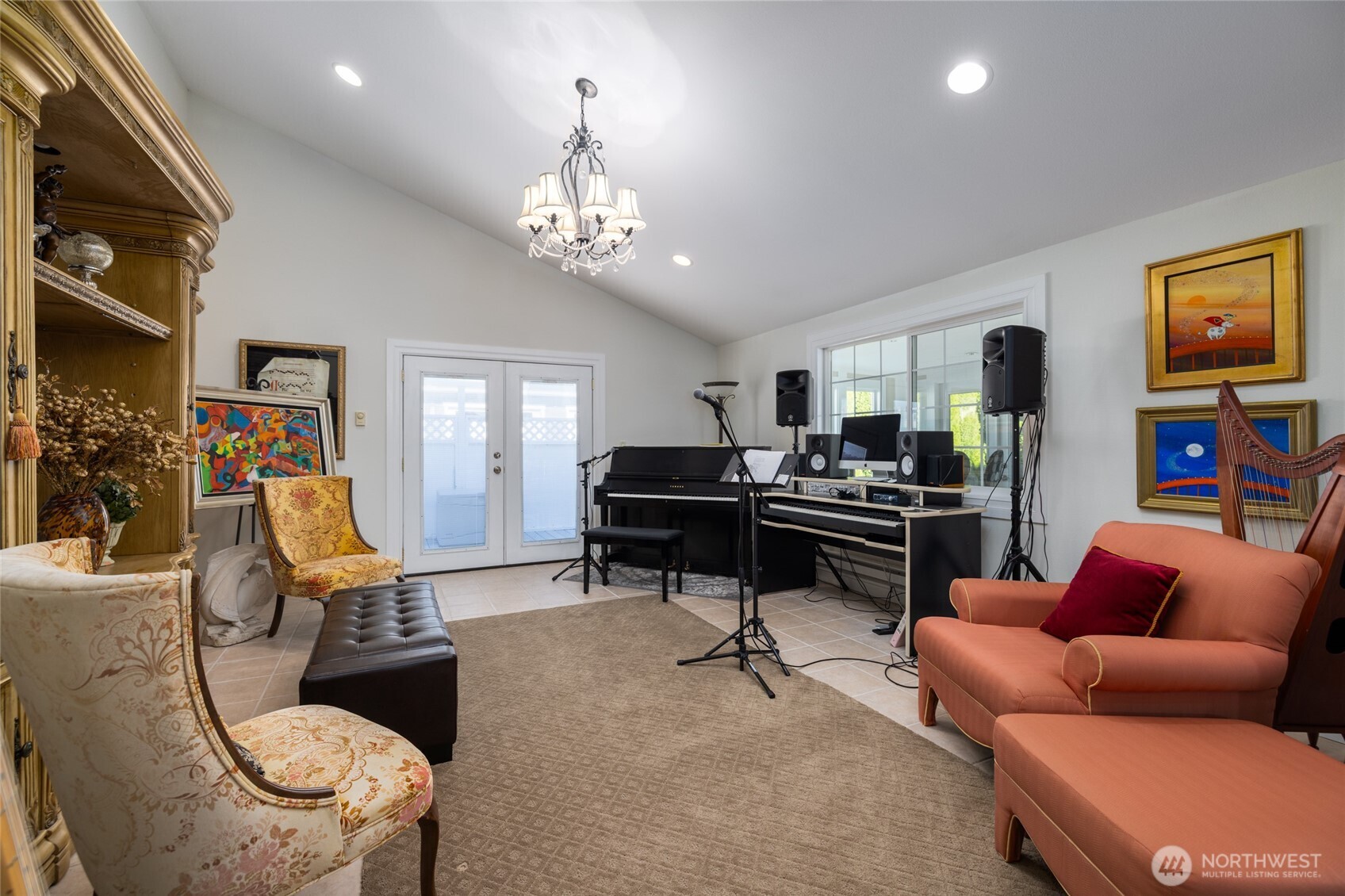 733 Maple Avenue La Conner WA 98257
