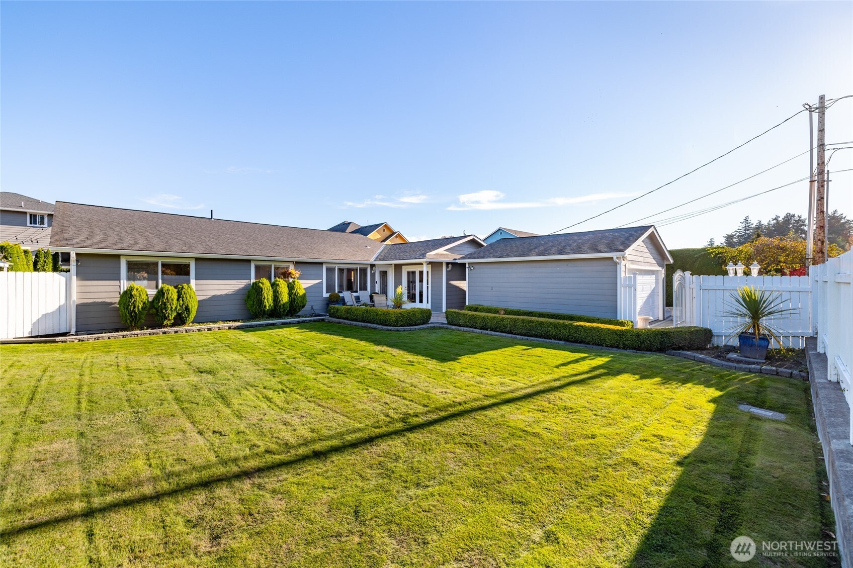 733 Maple Avenue La Conner WA 98257