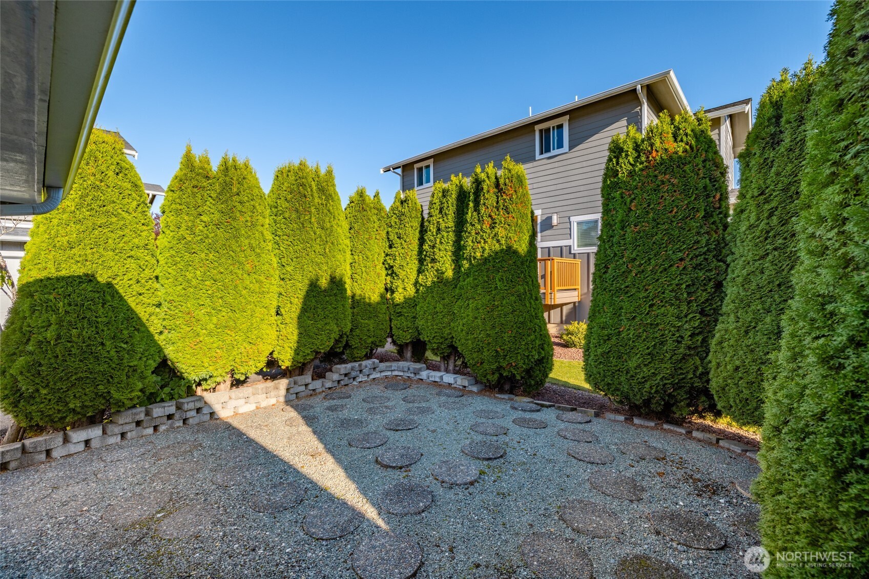 733 Maple Avenue La Conner WA 98257