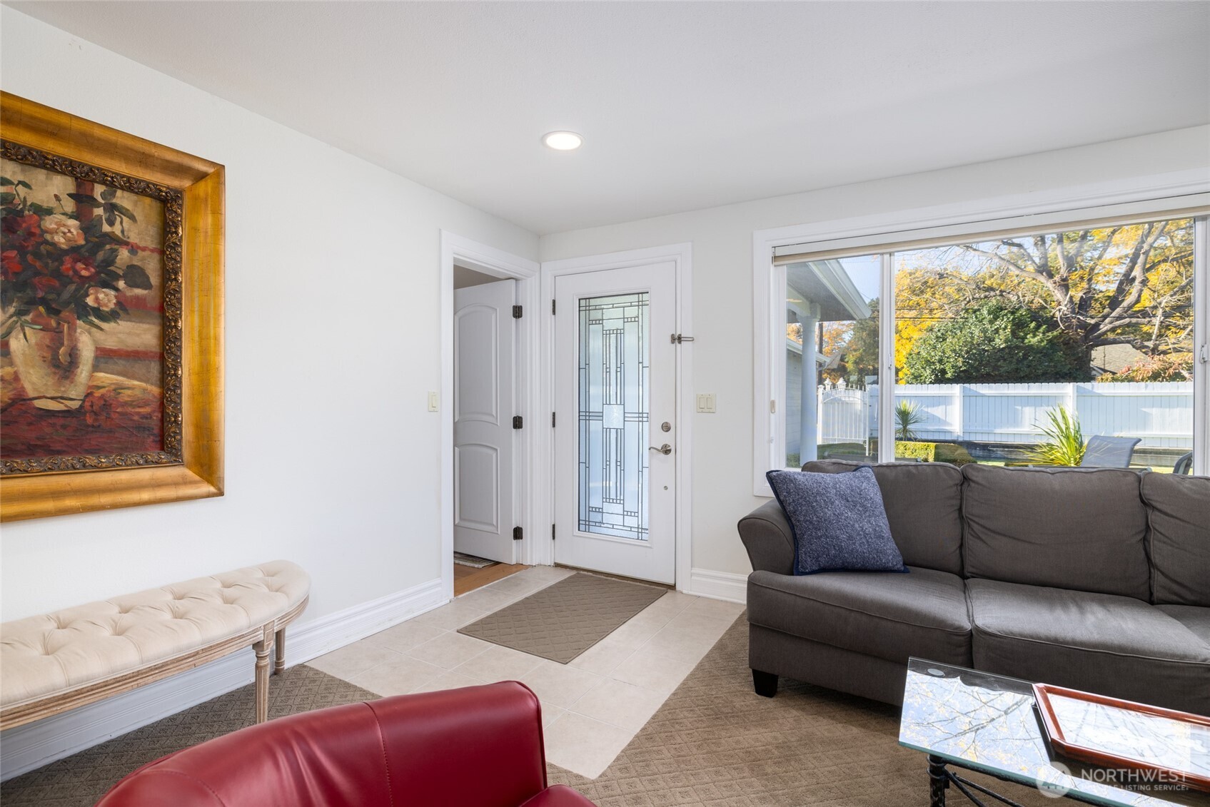733 Maple Avenue La Conner WA 98257