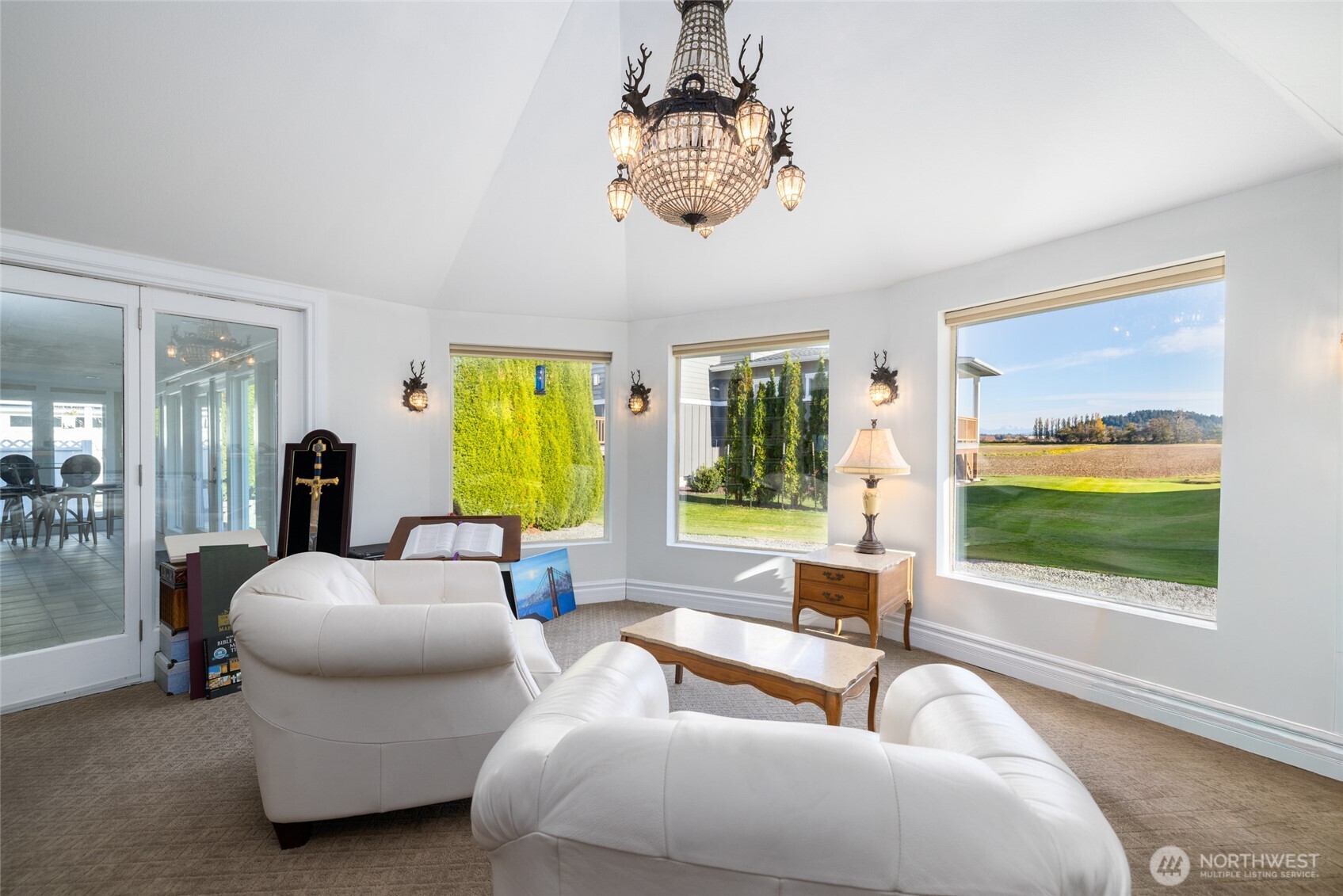 733 Maple Avenue La Conner WA 98257