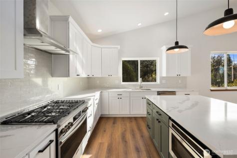 2218 Corsair Lane Oak Harbor WA 98277