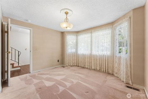 3405 26th Street SE Puyallup WA 98374