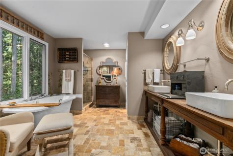 15427 178th Avenue NE Woodinville WA 98072
