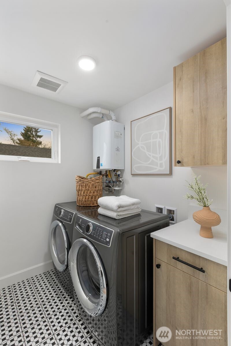 6233 Carleton Avenue S Seattle WA 98108