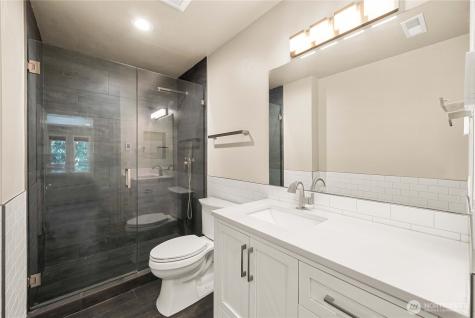 4325 270th Avenue NE Redmond WA 98053