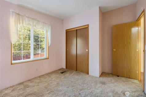 8411 15th Place SE Lake Stevens WA 98258