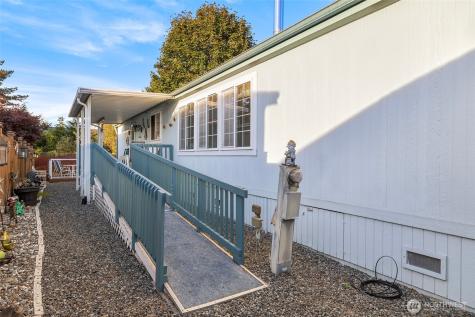 8411 15th Place SE Lake Stevens WA 98258