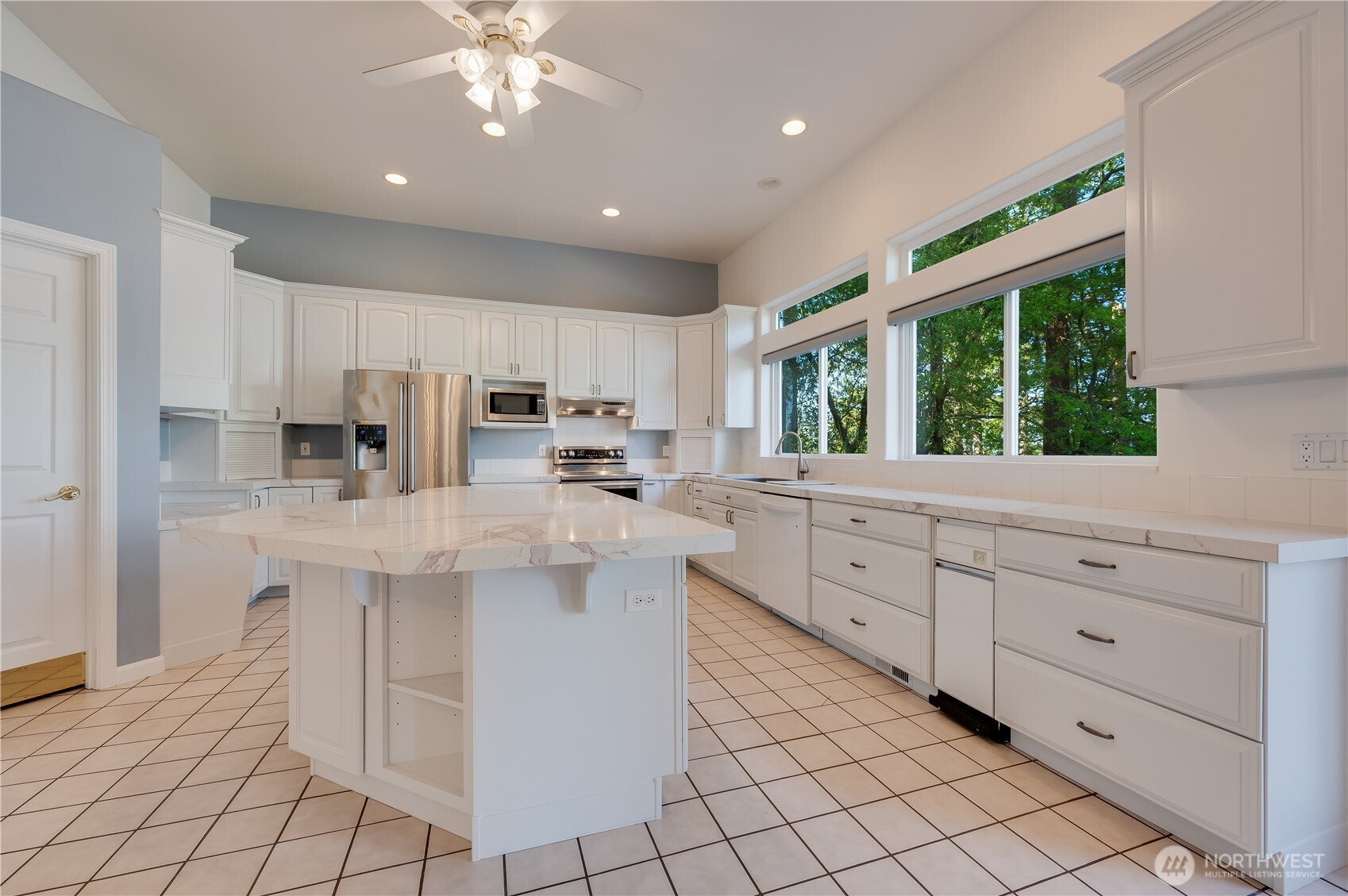 17340 Maple Lane La Conner WA 98257