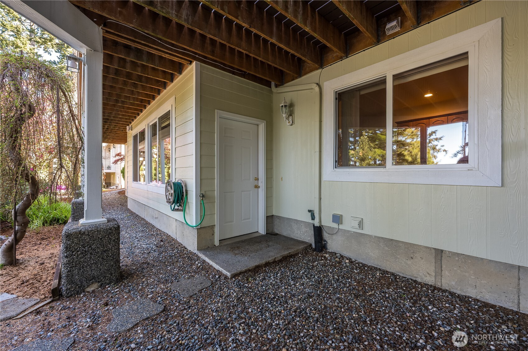 17340 Maple Lane La Conner WA 98257