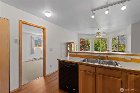 40 Mclallen Lane Manson WA 98831