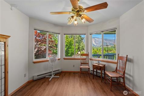40 Mclallen Lane Manson WA 98831