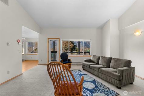 40 Mclallen Lane Manson WA 98831