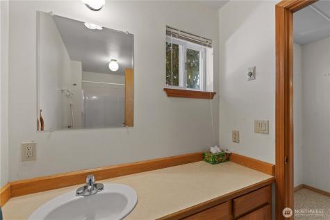 40 Mclallen Lane Manson WA 98831