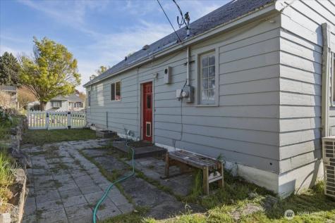 210 Stevens Avenue Coulee Dam WA 99116