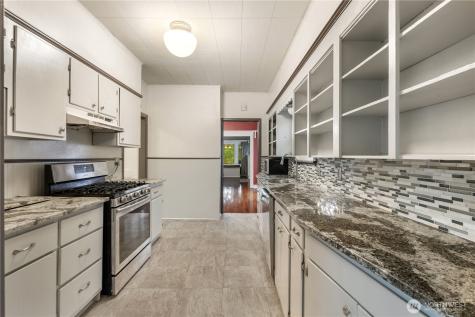 1628 Mcdougall Avenue Everett WA 98201