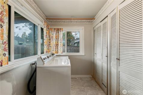 1628 Mcdougall Avenue Everett WA 98201