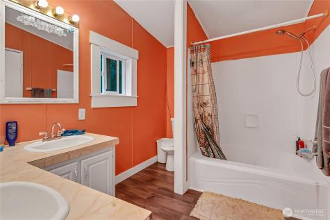 7502 189th Avenue Court E Puyallup WA 98375