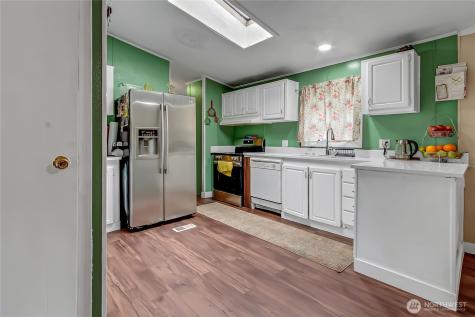 7502 189th Avenue Court E Puyallup WA 98375
