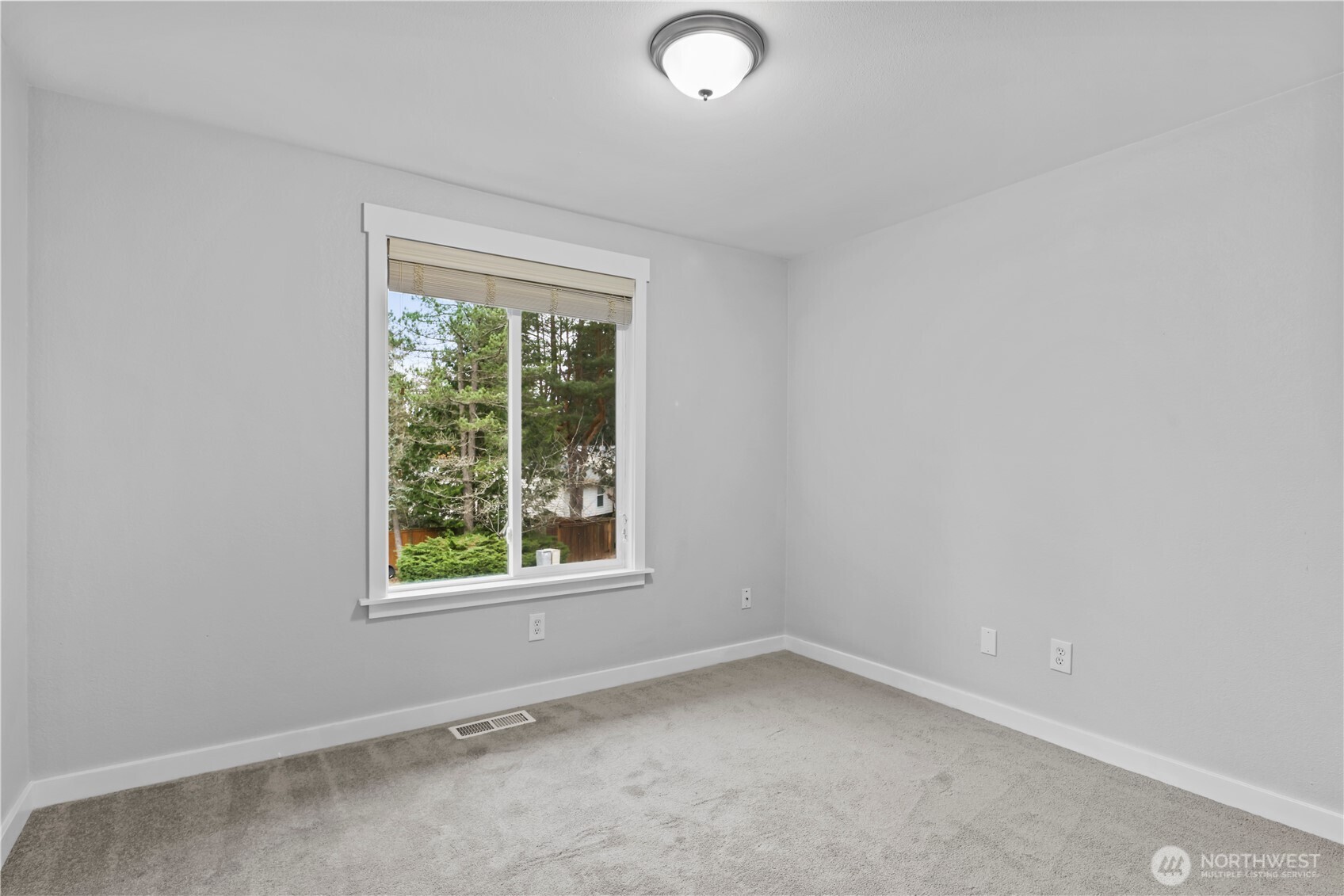 9015 NE 142nd Way Kirkland WA 98034