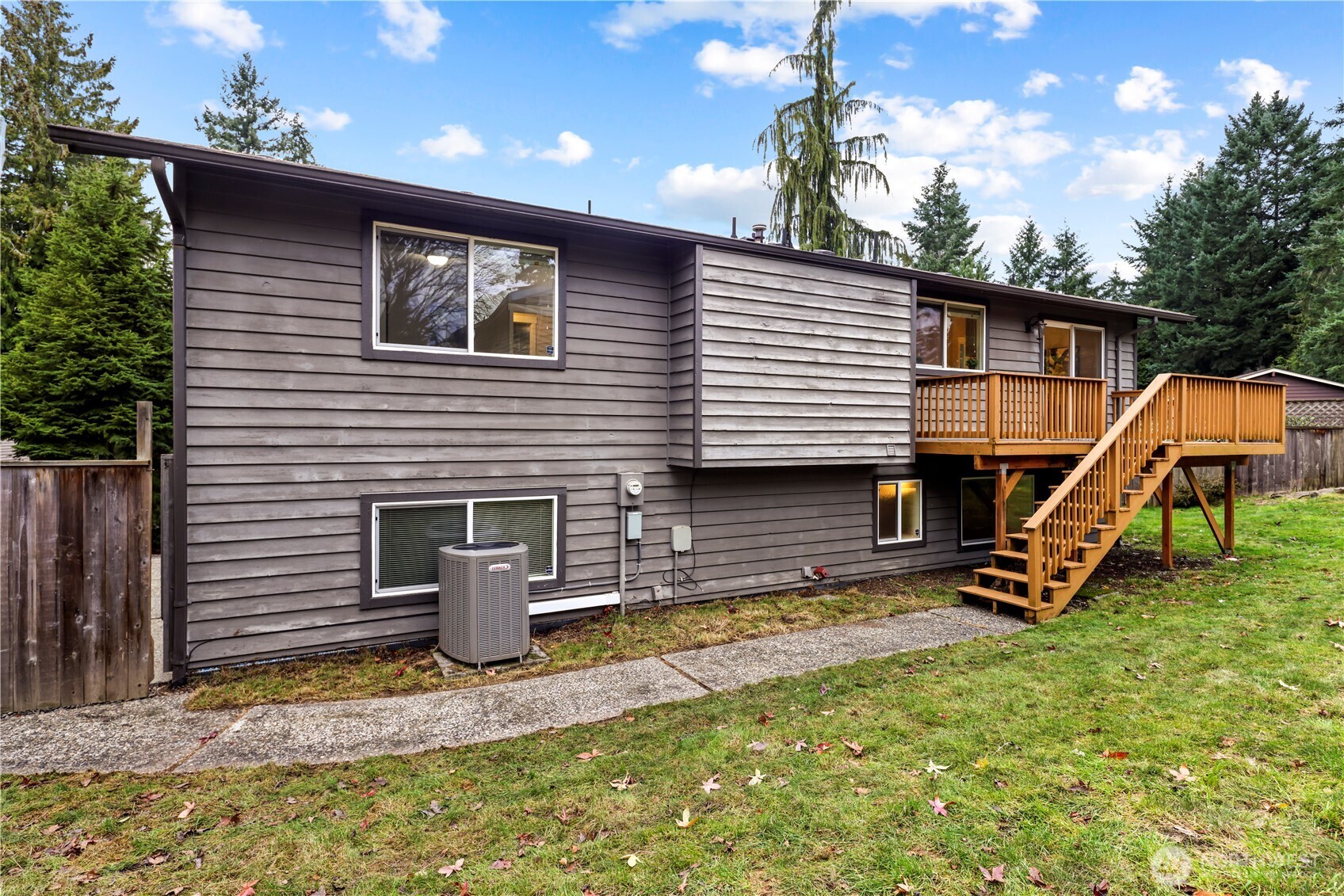 9015 NE 142nd Way Kirkland WA 98034