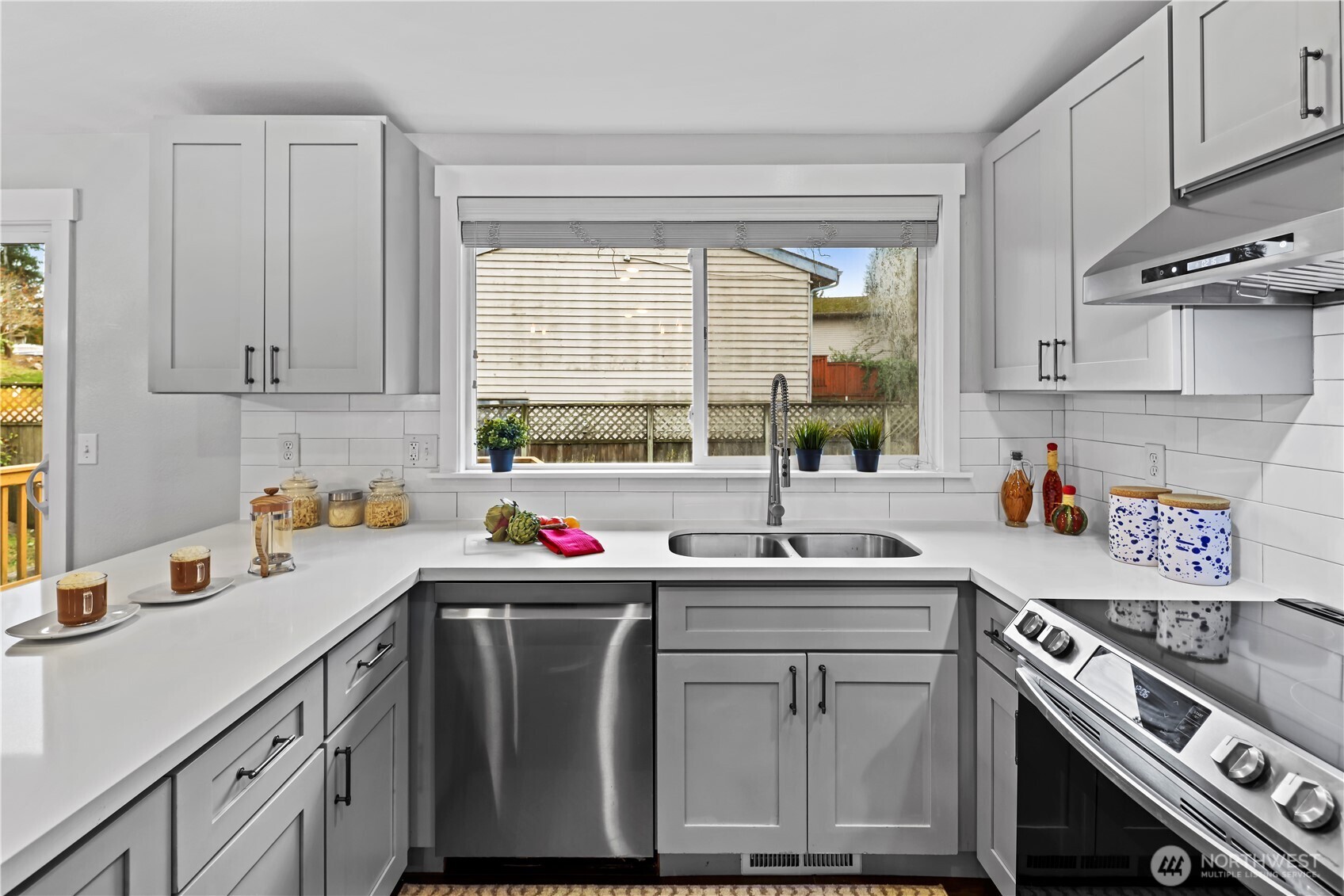 9015 NE 142nd Way Kirkland WA 98034