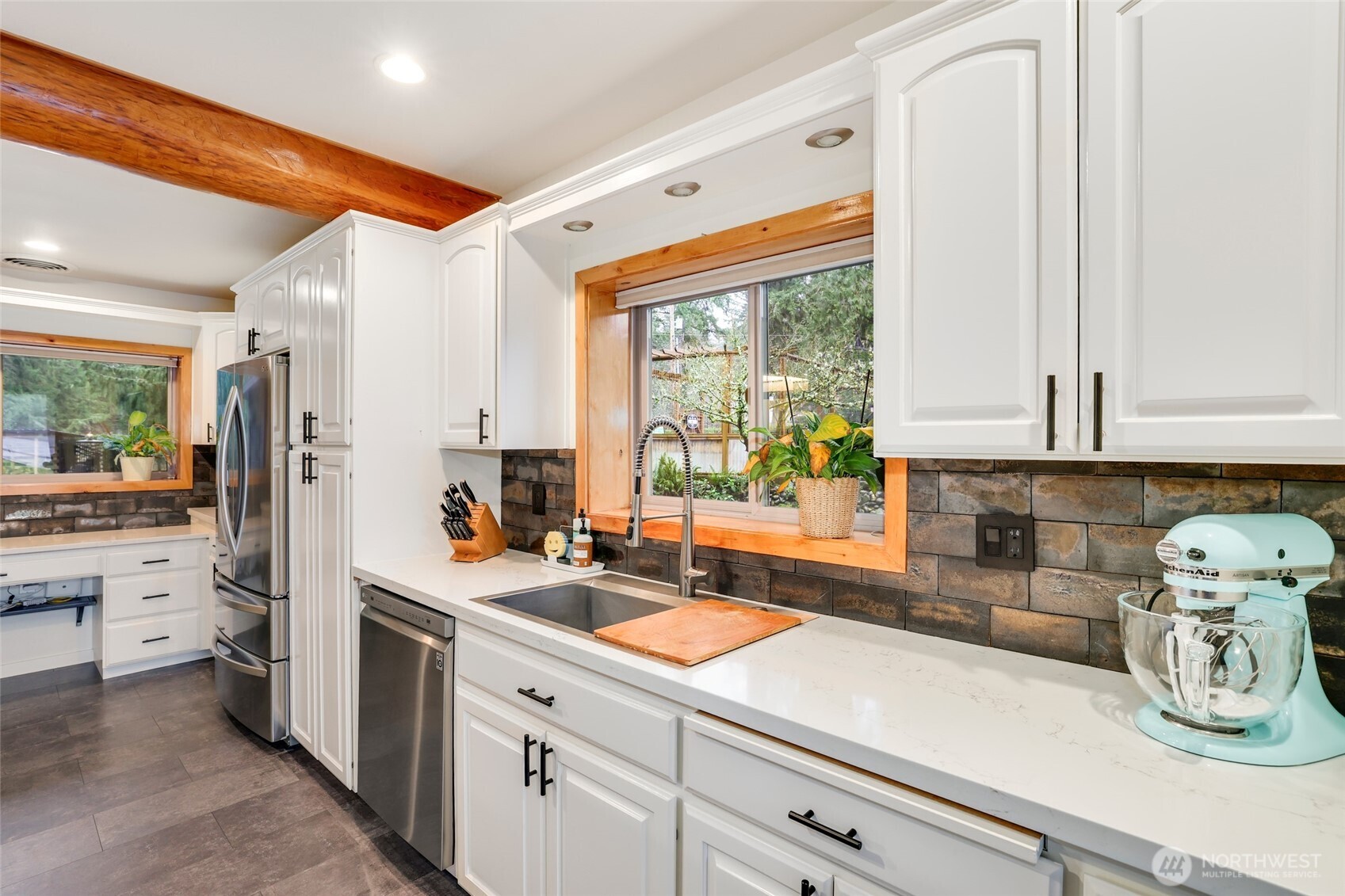 12528 Clear Lake North Road E Eatonville WA 98328