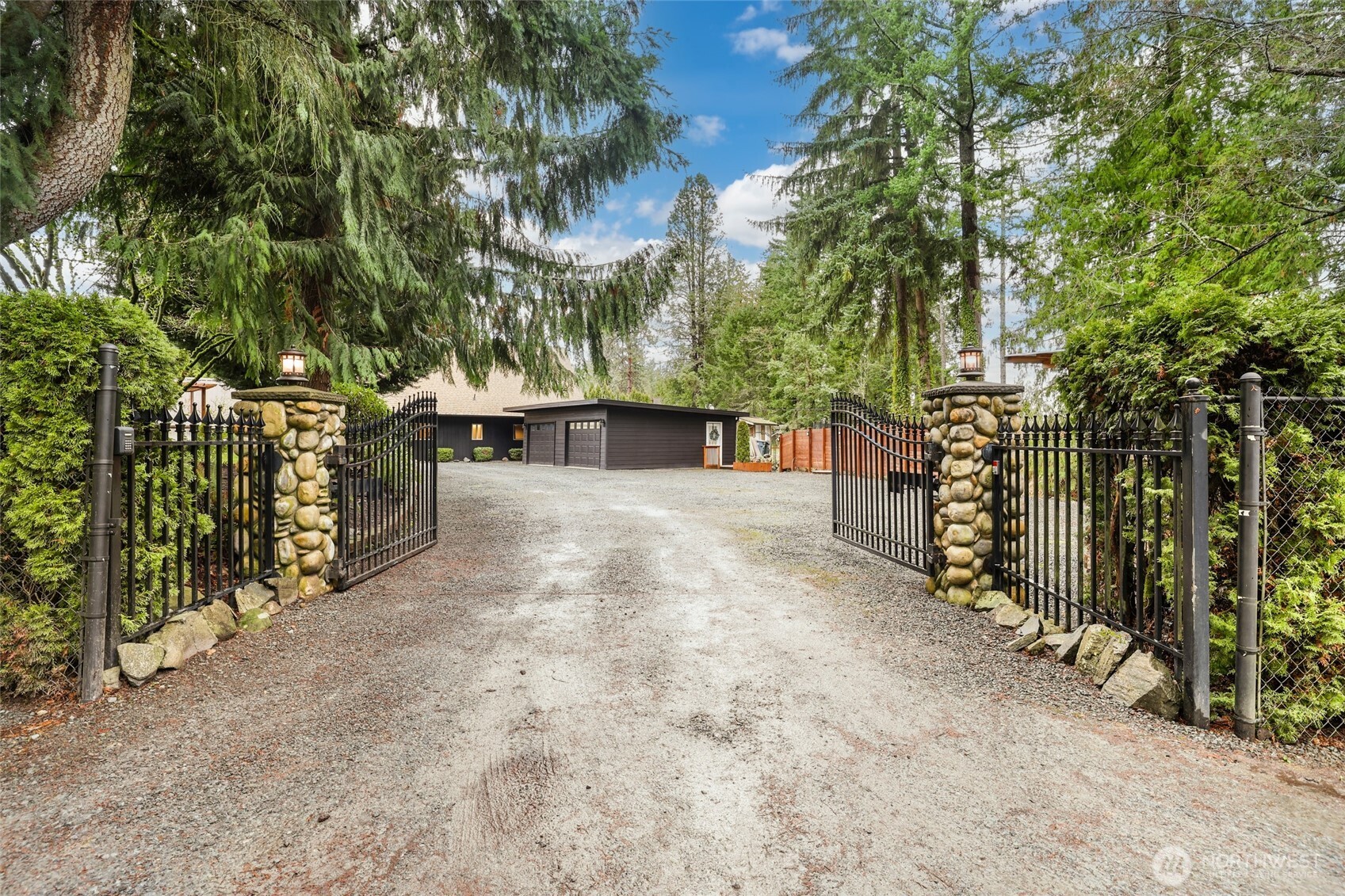 12528 Clear Lake North Road E Eatonville WA 98328