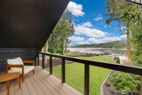 12528 Clear Lake North Road E Eatonville WA 98328