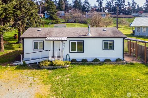 1002 Riepma Avenue Oak Harbor WA 98277