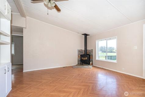 1002 Riepma Avenue Oak Harbor WA 98277
