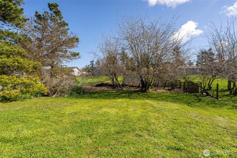 1002 Riepma Avenue Oak Harbor WA 98277