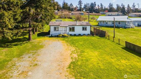 1002 Riepma Avenue Oak Harbor WA 98277