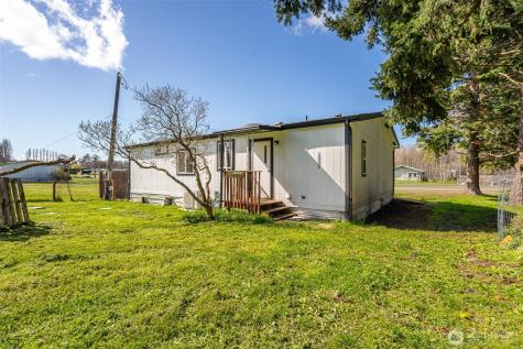 1002 Riepma Avenue Oak Harbor WA 98277