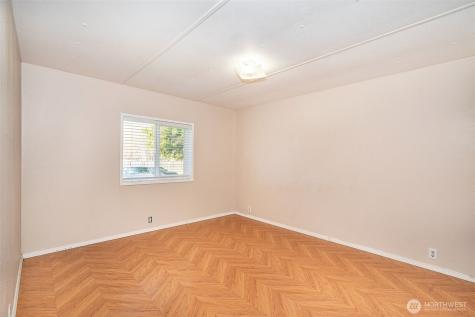 1002 Riepma Avenue Oak Harbor WA 98277