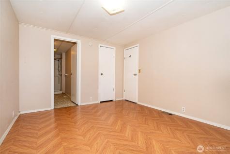 1002 Riepma Avenue Oak Harbor WA 98277