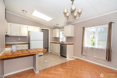 1002 Riepma Avenue Oak Harbor WA 98277