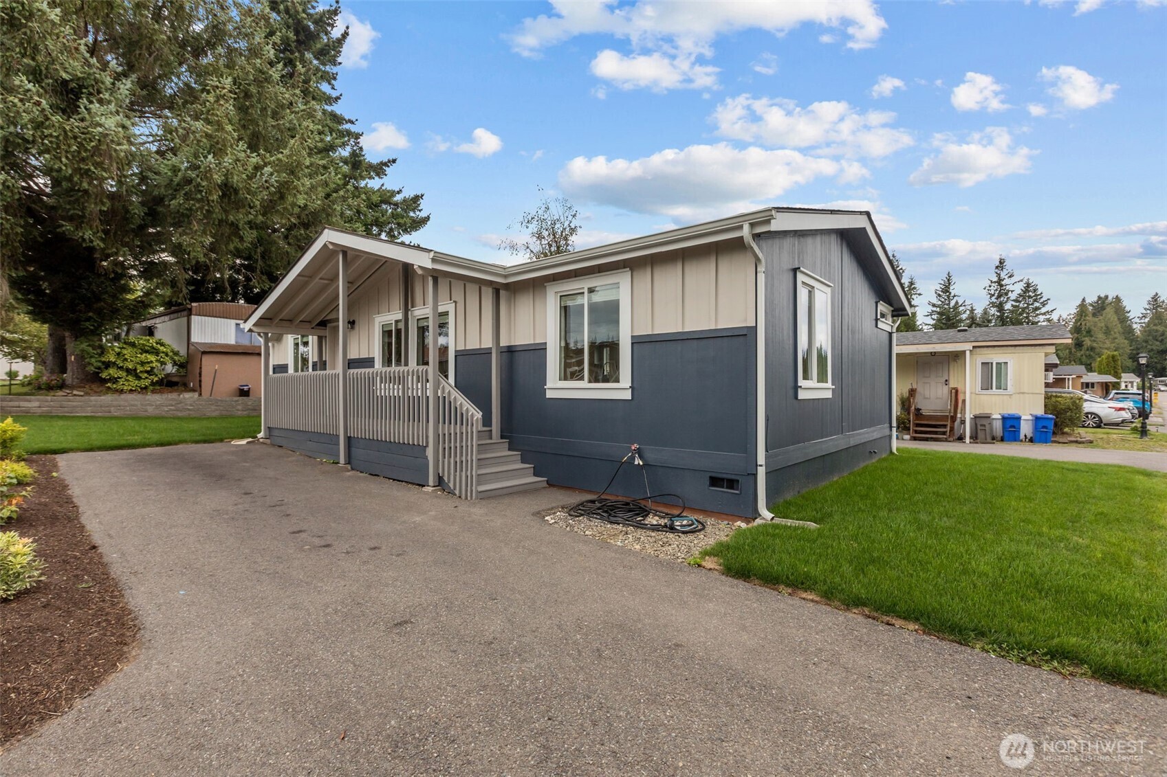 31108 3rd Avenue Black Diamond WA 98010